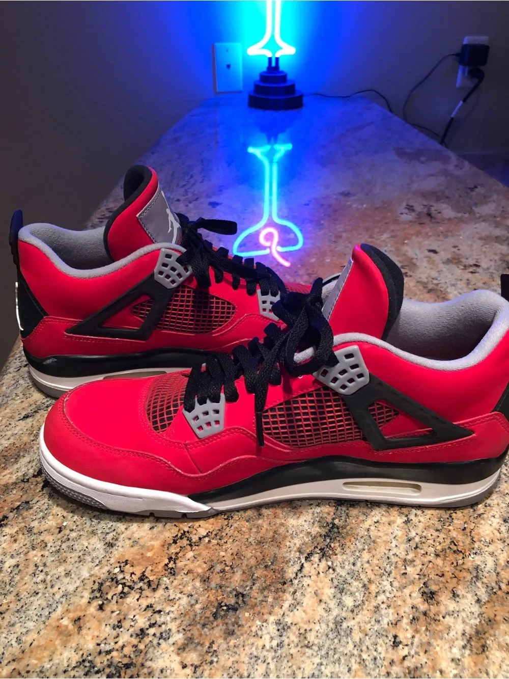 Jordan 4 Retro Toro Bravo (2013)